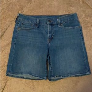 Levi Shorts 🩳.